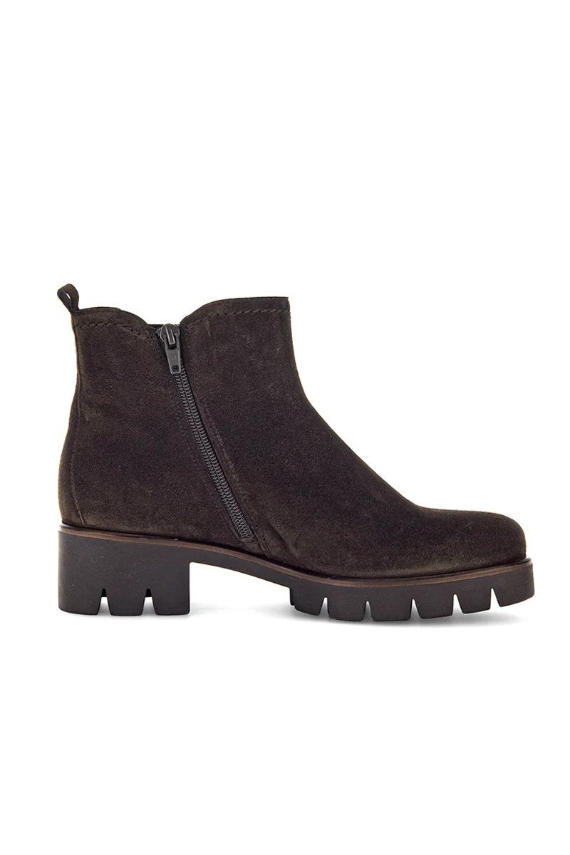 Gabor Suede Chelsea Boot (Style: 71.710)